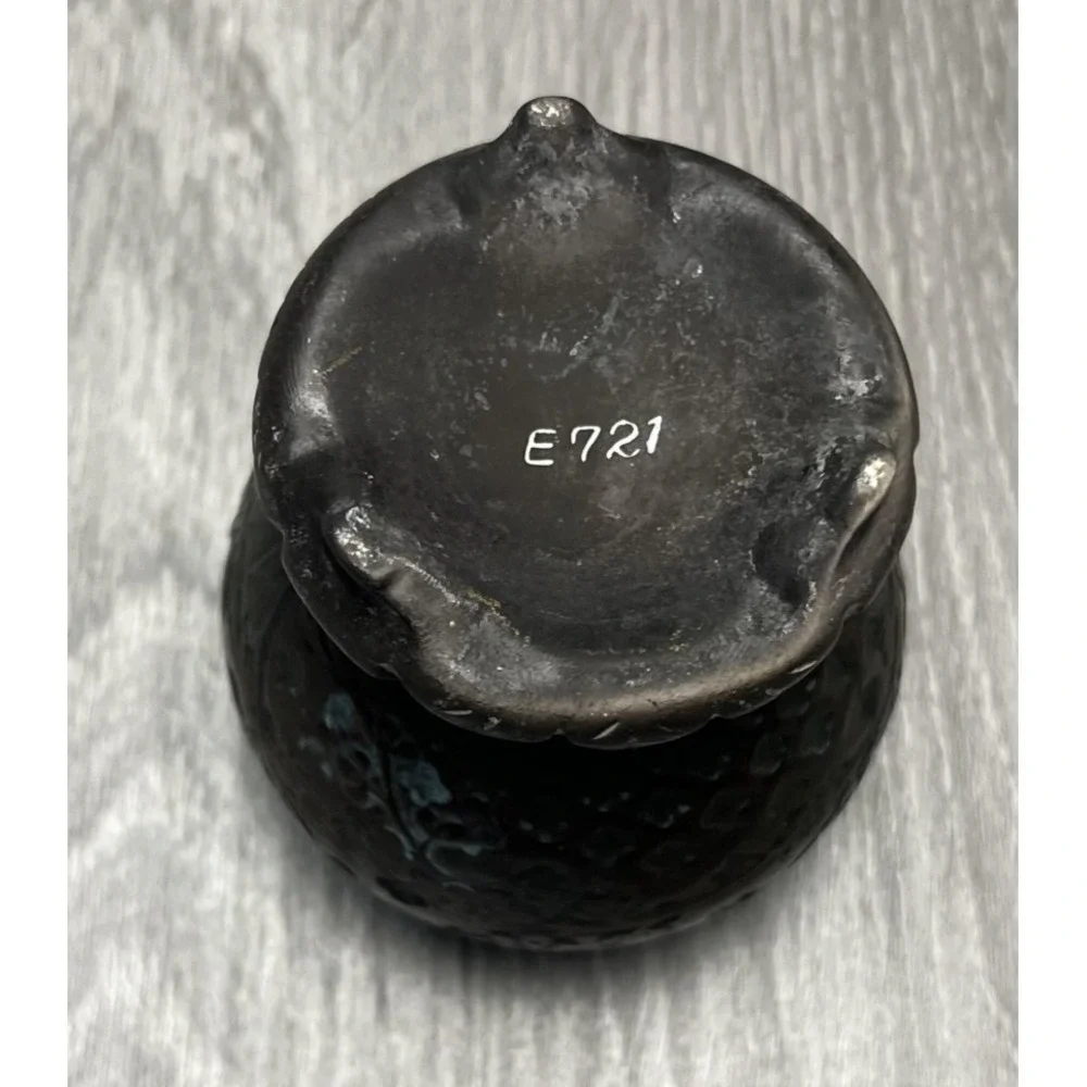 Antique Japanese Porcelain Vase Meiji Taisho Era Floral Blossom Black Signed